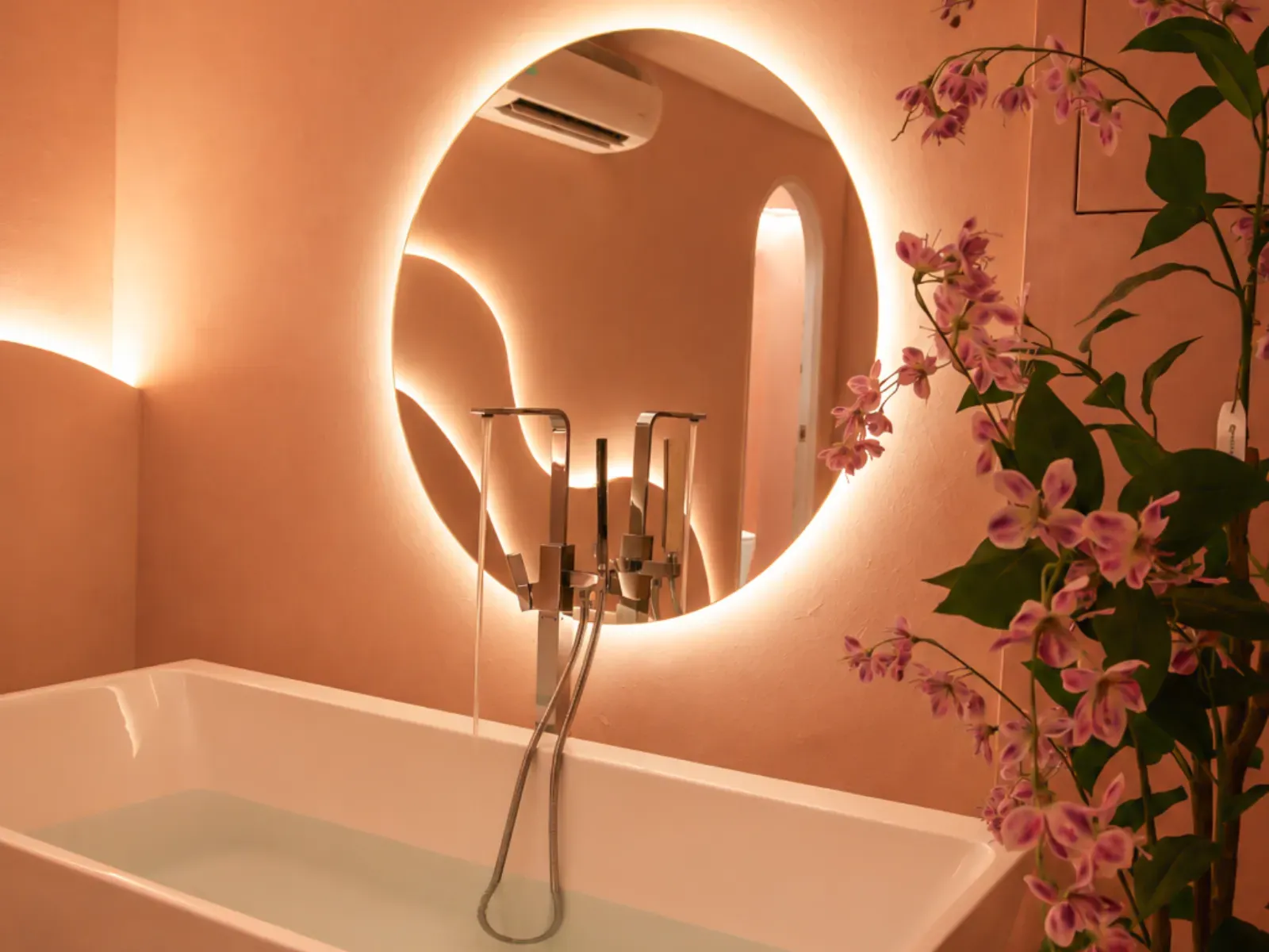 Bliss Suite sculptural freestanding tub